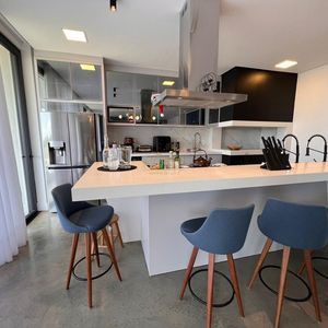 Casa de Condomínio com 335m², 3 dormitórios, 3 suítes, 2 vagas no Reserva das Águas em Torres para Comprar