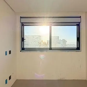 Apartamento com 200m², 3 dormitórios, 3 suítes, 3 vagas no Vanguard em Torres para Comprar