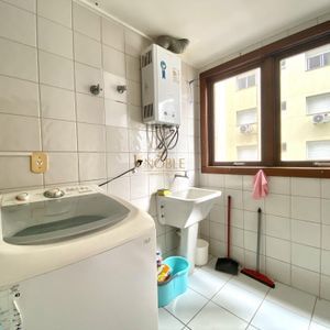 Apartamento com 143m², 3 dormitórios, 1 suíte, 1 vaga no Nouvelle Tour em Torres para Comprar