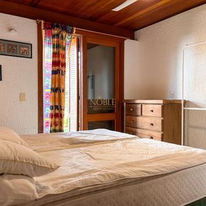 Casa, 4 dormitórios, 2 suítes, 3 vagas no bairro Praia Grande em Torres para Comprar