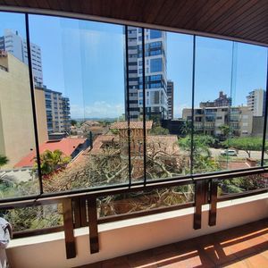 Apartamento com 122m², 3 dormitórios, 1 suíte, 1 vaga no Thalassa em Torres para Comprar