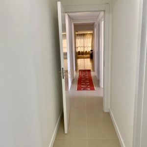 Apartamento com 109m², 3 dormitórios, 1 suíte, 2 vagas no San Pietro em Torres para Comprar
