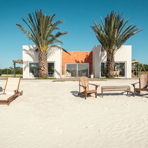 Casa de Condomínio com 335m², 3 dormitórios, 3 suítes, 2 vagas no Reserva das Águas em Torres para Comprar