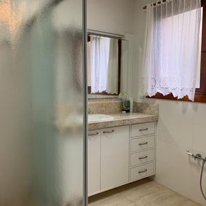 Apartamento com 180m², 3 dormitórios, 2 suítes, 2 vagas no Porto do Sol em Torres para Comprar