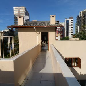 Apartamento com 208m², 2 dormitórios, 2 suítes, 2 vagas no San Diego em Torres para Comprar