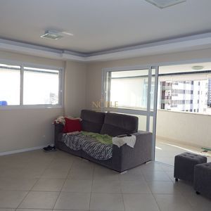 Apartamento com 125m², 3 dormitórios, 1 suíte, 2 vagas no Elegance em Torres para Comprar