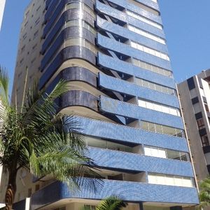 Apartamento com 125m², 3 dormitórios, 1 suíte, 2 vagas no Elegance em Torres para Comprar