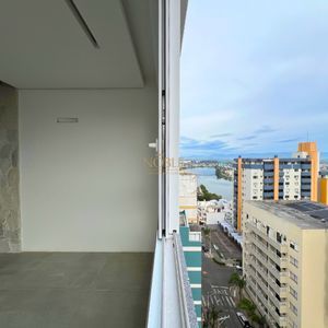 Apartamento com 166m², 2 dormitórios, 2 suítes, 2 vagas no La Vistara em Torres para Comprar