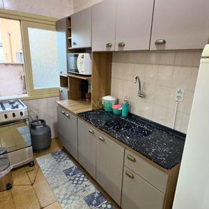 Apartamento com 50m², 2 dormitórios no Edifício Munari em Torres para Comprar