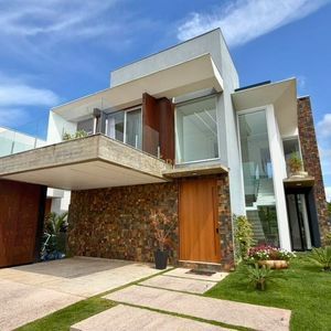 Casa com 258m², 4 dormitórios, 4 suítes, 2 vagas no Reserva das Águas em Torres para Comprar