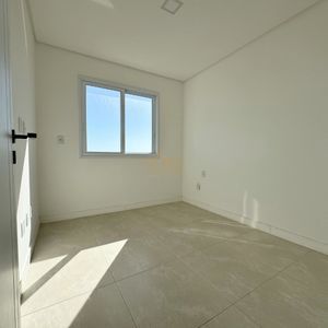 Apartamento com 80m², 3 dormitórios, 1 suíte, 1 vaga no Residencial Dom Pedro em Passo de Torres para Comprar