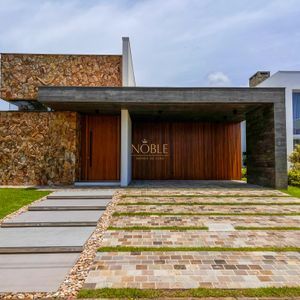 Casa de Condomínio com 225m², 3 dormitórios, 3 suítes, 2 vagas no Reserva das Águas em Torres para Comprar