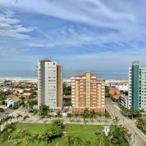 Cobertura com 380m², 4 dormitórios, 3 suítes, 2 vagas no Porto do Sol em Torres para Comprar