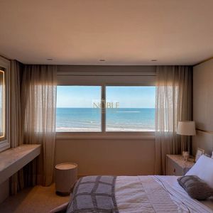 Apartamento com 240m², 4 dormitórios, 4 suítes, 3 vagas no Blue Diamond em Torres para Comprar