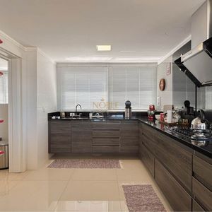 Apartamento com 240m², 4 dormitórios, 4 suítes, 3 vagas no Blue Diamond em Torres para Comprar