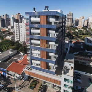 Apartamento com 110m², 3 dormitórios, 1 suíte, 2 vagas no Più Belle Residencial em Torres para Comprar