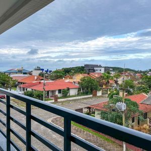 Apartamento com 70m², 2 dormitórios, 1 suíte, 1 vaga no Ilha de Creta em Torres para Comprar