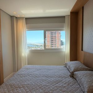Apartamento com 70m², 2 dormitórios, 1 suíte, 2 vagas no Toronto em Torres para Comprar