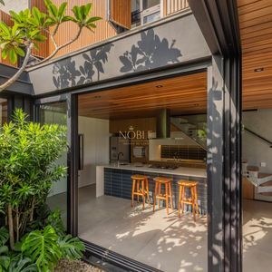 Casa de Condomínio com 244m², 4 dormitórios, 4 suítes, 2 vagas no Condomínio Ilhas Park em Torres para Comprar