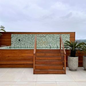 Apartamento com 70m², 2 dormitórios, 1 suíte, 2 vagas no Toronto em Torres para Comprar