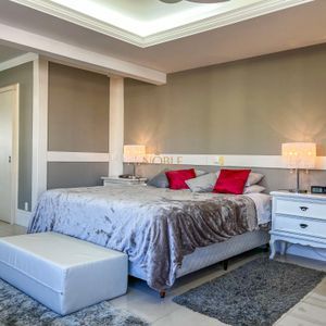 Apartamento com 212m², 3 dormitórios, 3 suítes, 2 vagas no L'essence em Torres para Comprar