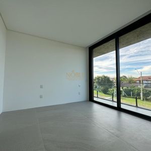 Casa de Condomínio, 5 dormitórios, 5 suítes, 2 vagas no Ocean Side em Torres para Comprar