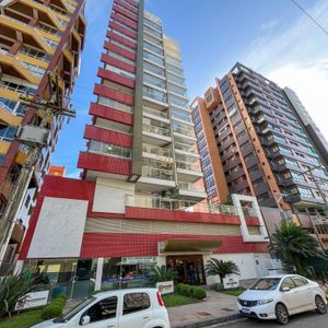 Apartamento com 84m², 2 dormitórios, 1 suíte, 2 vagas no Dom Raphael em Torres para Comprar