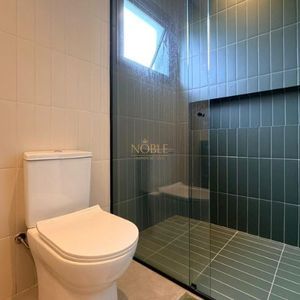 Casa, 3 dormitórios, 3 suítes, 2 vagas no Ocean Side em Torres para Comprar