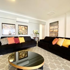 Apartamento com 249m², 4 dormitórios, 4 suítes, 3 vagas no Graziela em Torres para Comprar