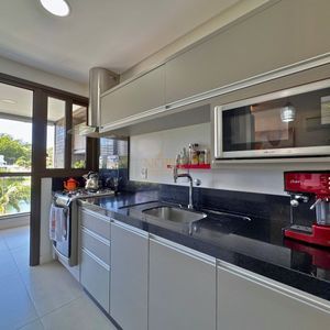 Cobertura com 180m², 3 dormitórios, 1 suíte, 2 vagas no Giverny em Torres para Comprar