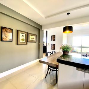 Apartamento com 249m², 4 dormitórios, 4 suítes, 3 vagas no Graziela em Torres para Comprar