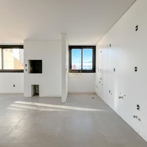 Apartamento com 78m², 2 dormitórios, 1 suíte, 2 vagas no Vista Mare em Torres para Comprar