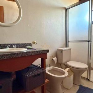 Sobrado com 199m², 3 dormitórios, 3 suítes, 2 vagas no bairro Praia da Cal em Torres para Comprar