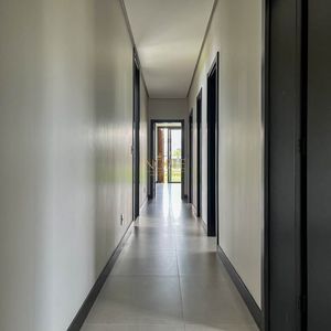 Casa de Condomínio com 250m², 4 dormitórios, 4 suítes, 2 vagas no Reserva das Águas em Torres para Comprar