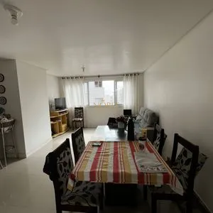 Apartamento com 77m², 2 dormitórios, 1 suíte, 1 vaga no Piazza em Torres para Comprar