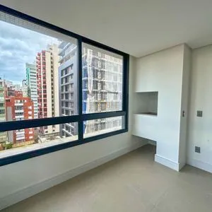 Apartamento com 97m², 2 dormitórios, 2 suítes, 2 vagas no Praça Quatro em Torres para Comprar