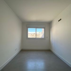 Apartamento com 160m², 2 dormitórios, 1 suíte, 1 vaga no Residencial Acrópole em Torres para Comprar