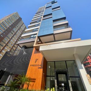 Apartamento com 72m², 2 dormitórios, 1 suíte, 1 vaga no Freedom em Torres para Comprar