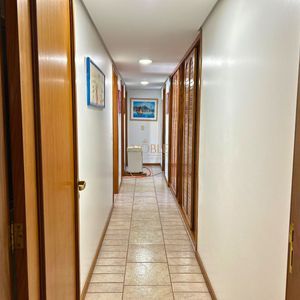 Cobertura com 400m², 4 dormitórios, 1 suíte, 2 vagas no Residencial da Barra em Torres para Comprar