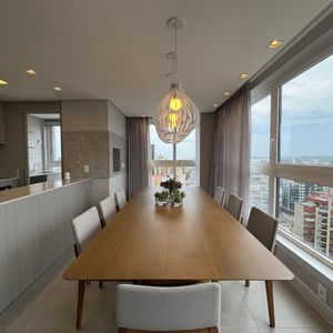 Apartamento com 102m², 3 dormitórios, 1 suíte, 2 vagas no Maui Residencial em Torres para Comprar