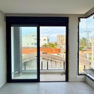 Geminado com 106m², 3 dormitórios, 1 suíte, 1 vaga no bairro Praia da Cal em Torres para Comprar