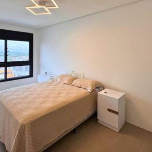 Apartamento com 78m², 2 dormitórios, 2 suítes, 2 vagas no Rosa dos Ventos em Torres para Comprar