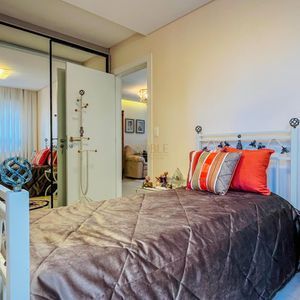 Apartamento com 84m², 2 dormitórios, 1 suíte, 2 vagas no Dom Raphael em Torres para Comprar