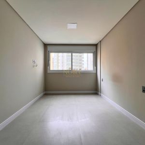 Apartamento com 107m², 2 dormitórios, 2 suítes, 1 vaga no Ibiza em Torres para Comprar