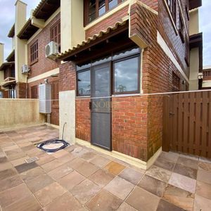 Casa de Condomínio com 161m², 3 dormitórios, 1 suíte, 1 vaga no Condomínio Plaza Guarita em Torres para Comprar