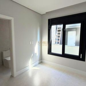 Casa com 335m², 4 dormitórios, 4 suítes, 2 vagas no Reserva das Águas em Torres para Comprar