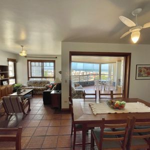 Apartamento com 186m², 3 dormitórios, 1 suíte, 2 vagas no Debret em Torres para Comprar