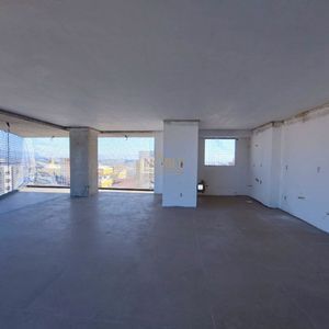 Apartamento com 130m², 4 dormitórios, 4 suítes, 3 vagas no Mirage em Torres para Comprar