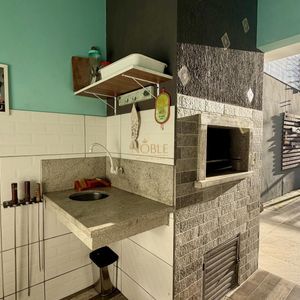 Pousada, 8 dormitórios, 3 suítes, 7 vagas no bairro Praia da Cal em Torres para Comprar