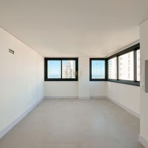 Apartamento com 78m², 2 dormitórios, 1 suíte, 1 vaga no Vista Mare em Torres para Comprar